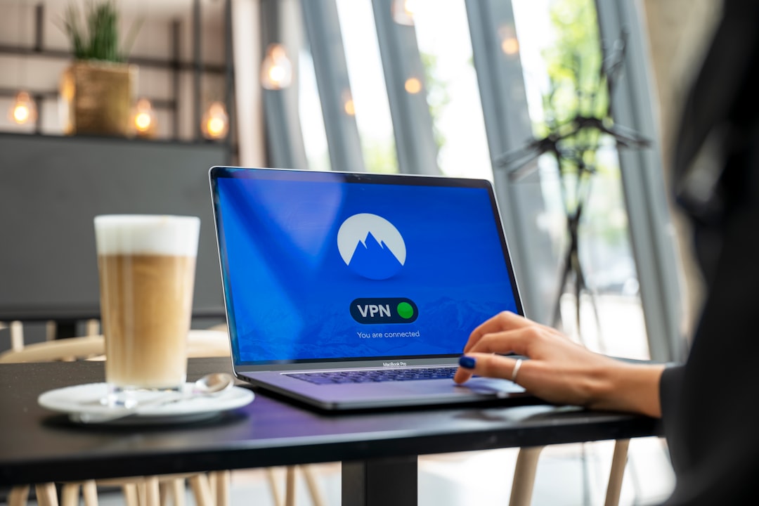 VPN Split Tunneling 상세 설명: 어떤 트래픽은 VPN을 통하고 어떤 트래픽은 통하지 않을까